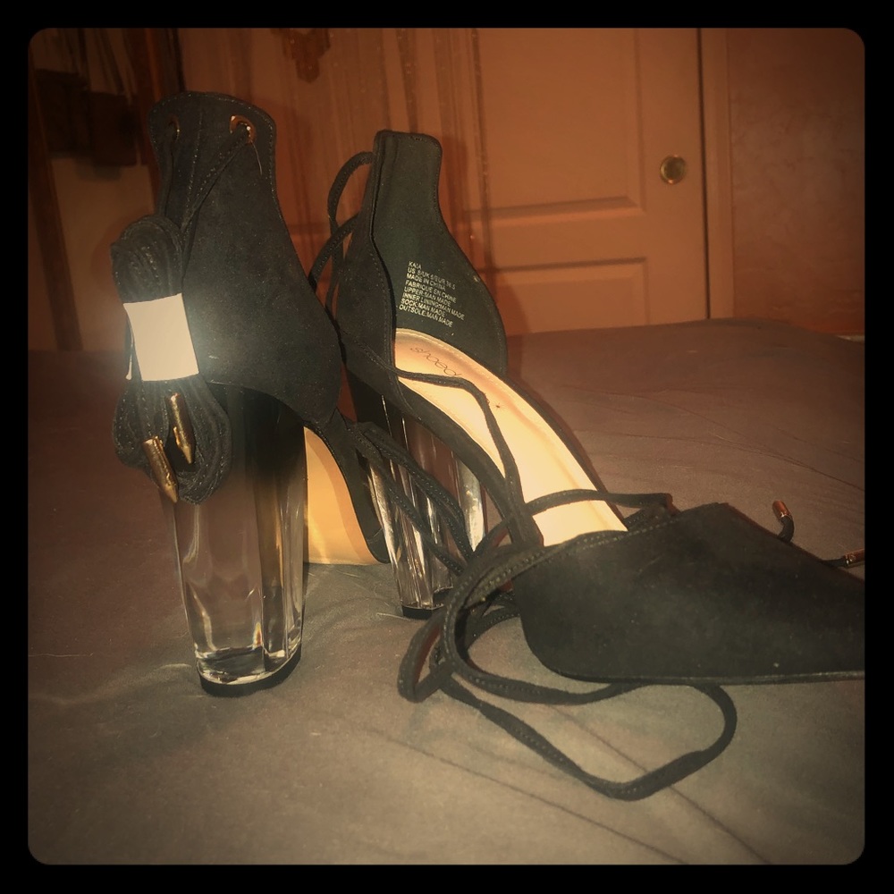 Black chunky clear heeled pointy pump